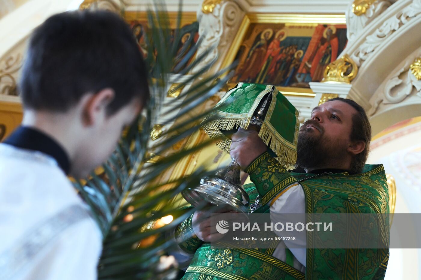 Празднование Вербного воскресенья в России