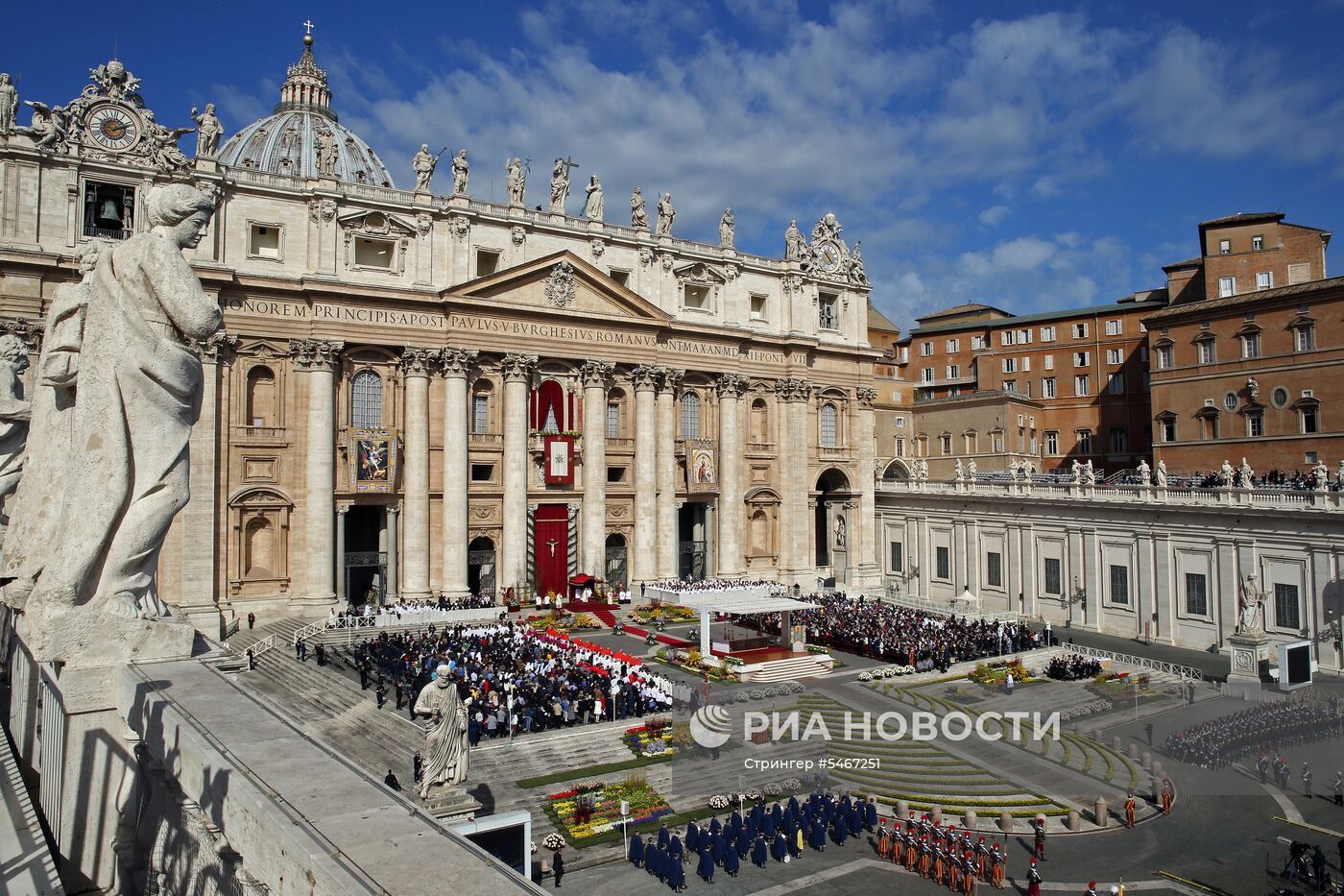 Пасхальная месса в Ватикане 
