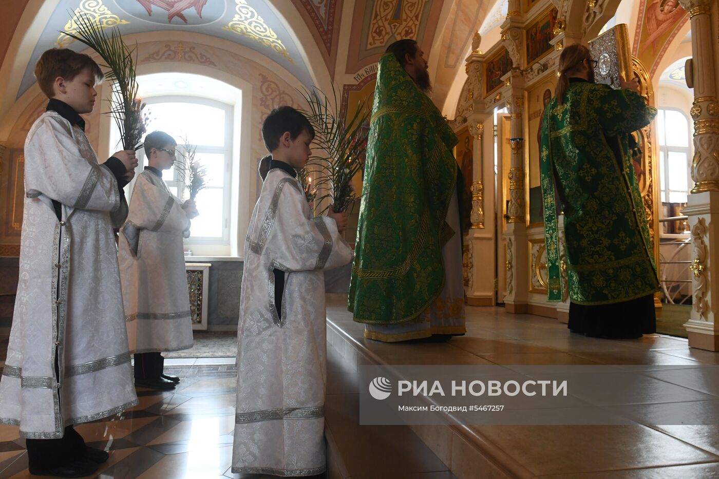 Празднование Вербного воскресенья в России