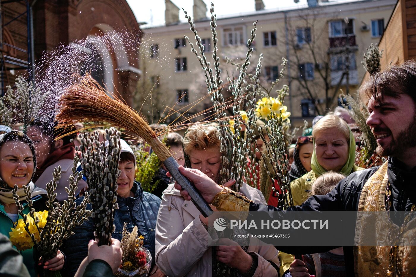 Празднование Вербного воскресенья в России