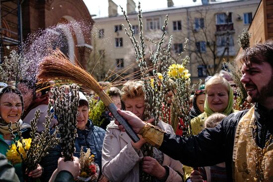 Празднование Вербного воскресенья в России 