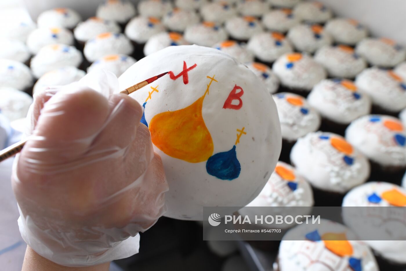 Приготовление куличей в Троице-Сергиевой Лавре