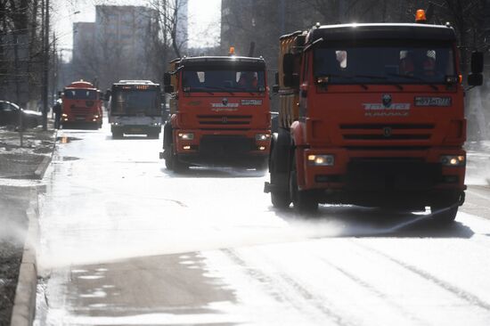 Уборка и благоустройство территорий ЮВАО 