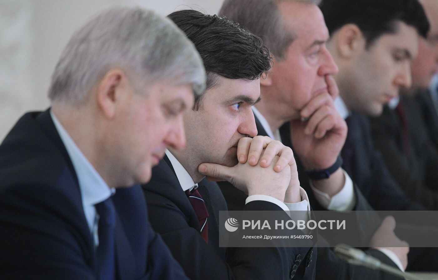 Президент РФ В. Путин провел заседание Госсовета по вопросу развития конкуренции
