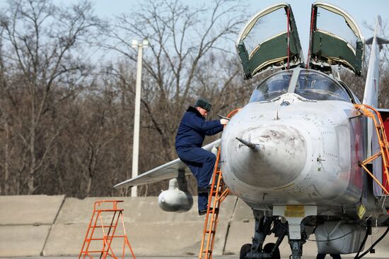 Соревнования военных летчиков "Авиадартс-2018" в Приморье