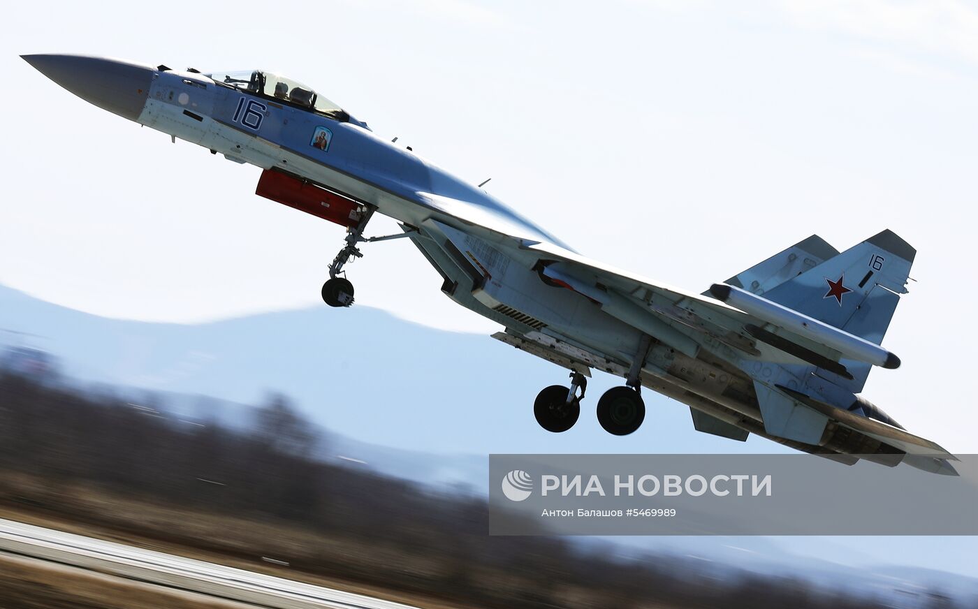 Соревнования военных летчиков "Авиадартс-2018" в Приморье