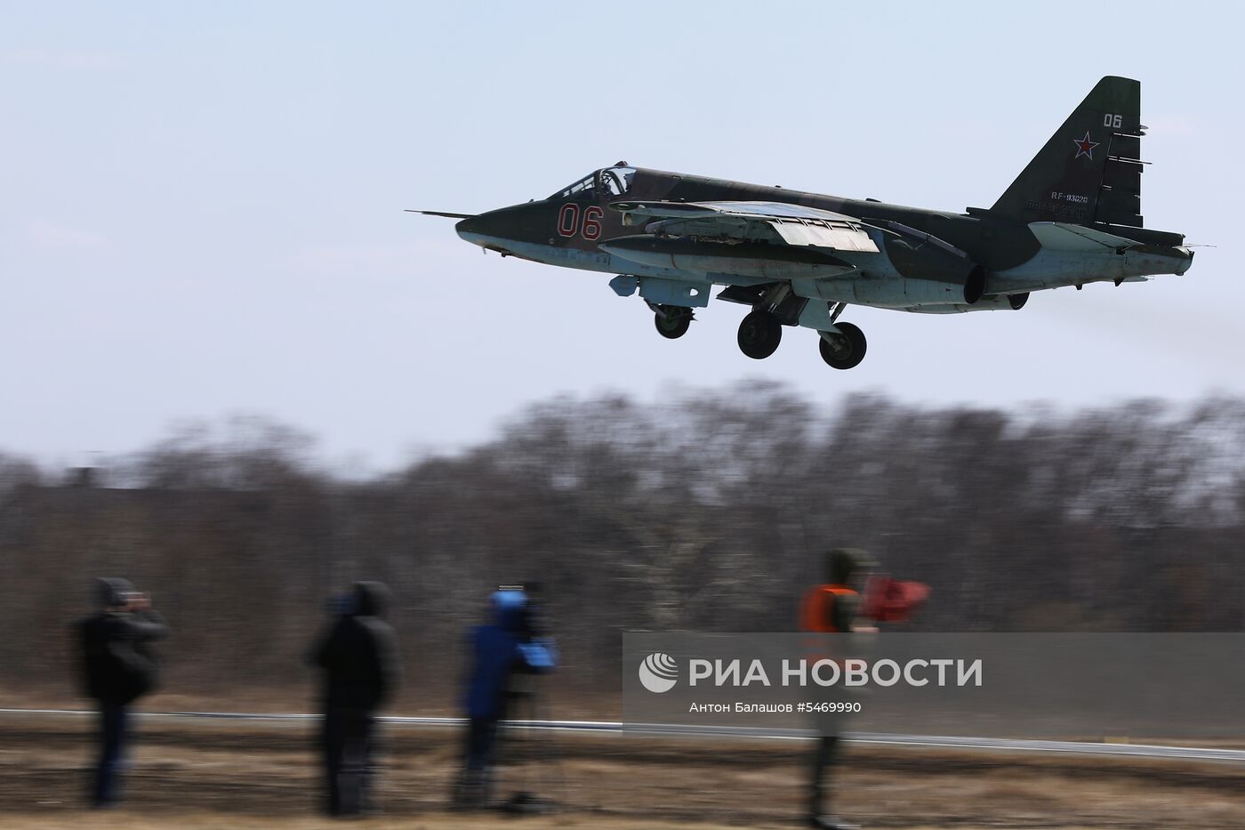 Соревнования военных летчиков "Авиадартс-2018" в Приморье