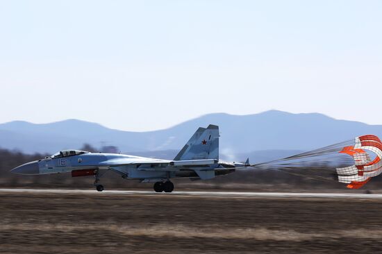 Соревнования военных летчиков "Авиадартс-2018" в Приморье