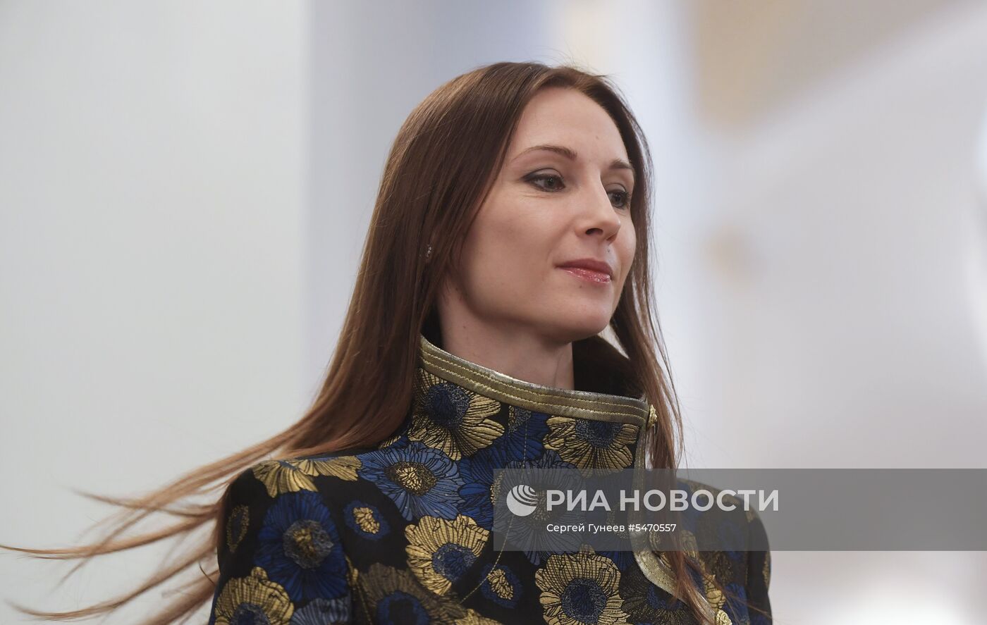 Президент РФ В.Путин вручил в Кремле премии для молодых деятелей культуры и премии в области литературы и искусства