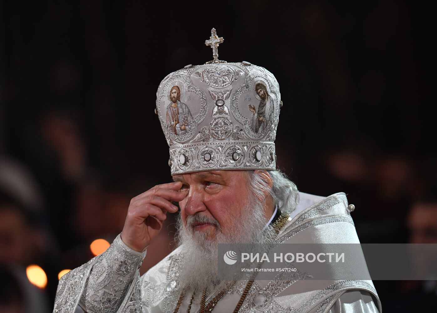 Пасхальное богослужение в храме Христа Спасителя