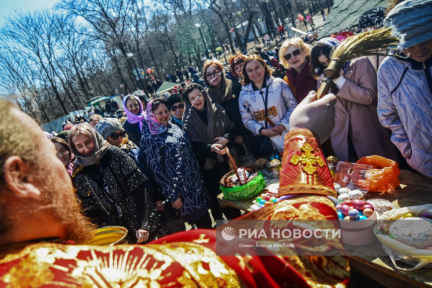 Празднование Пасхи в регионах России