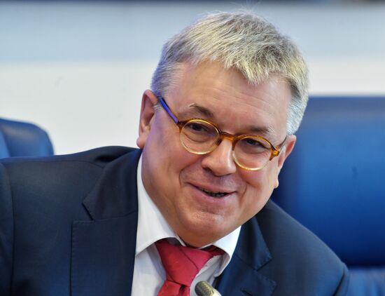 XIX Апрельская международная научная конференция по проблемам развития экономики и общества