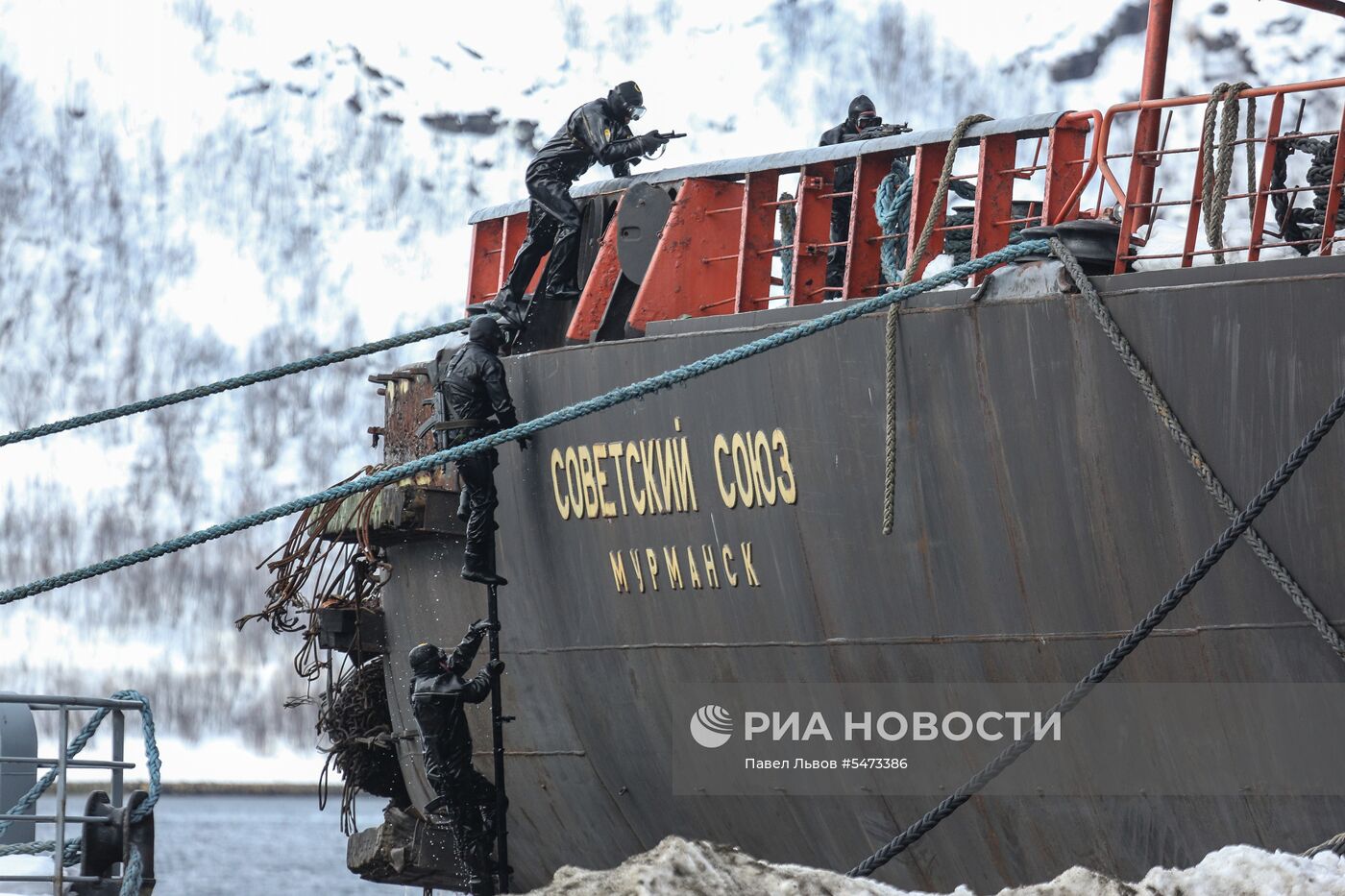 Учения Росгвардии в Мурманске