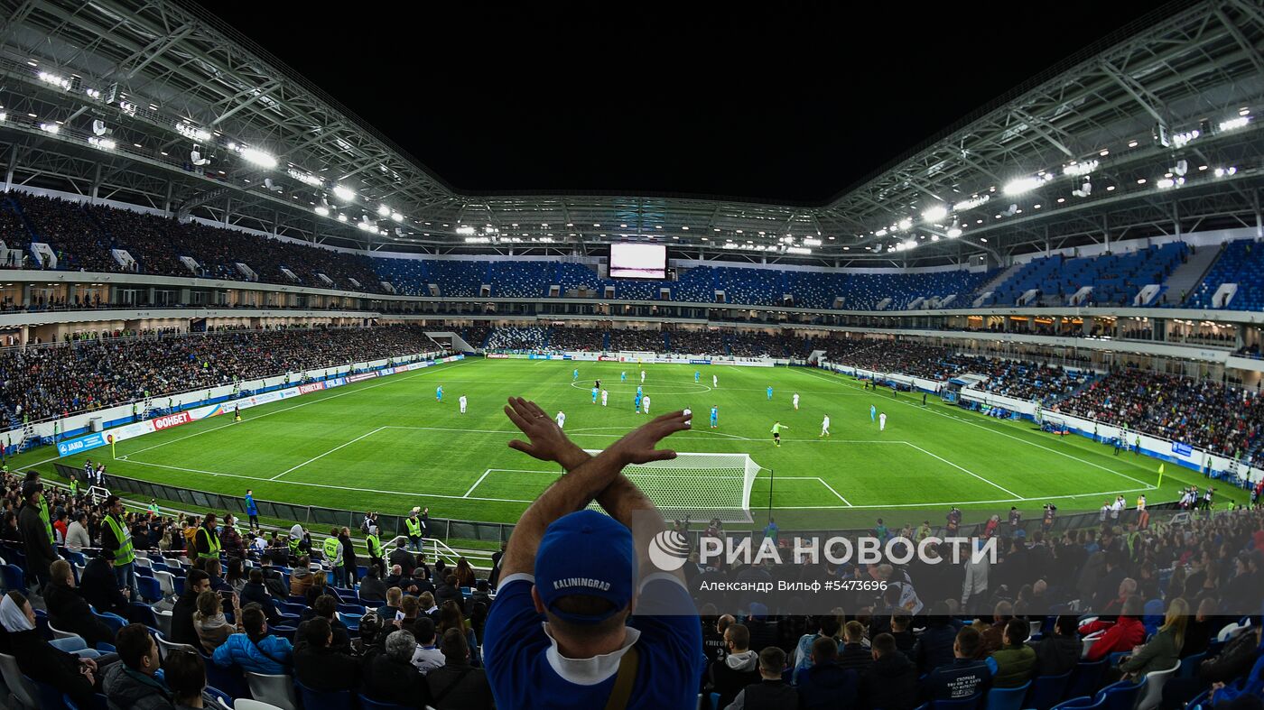 Футбол. Первый официальный матч на "Стадионе Калининград"