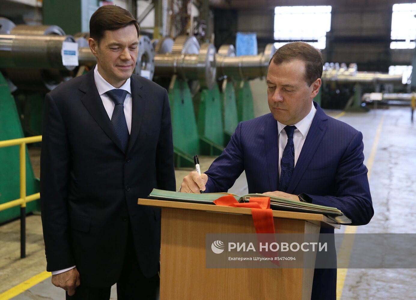  Рабочая поездка премьер-министра РФ Д. Медведева в Санкт-Петербург