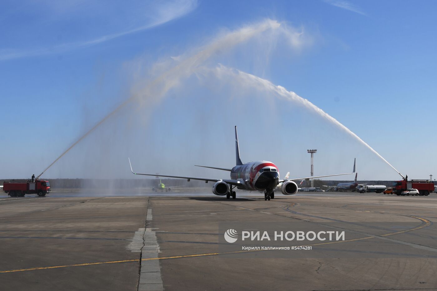 Встреча первого рейса из Каира в Москву авиакомпании EgyptAir 