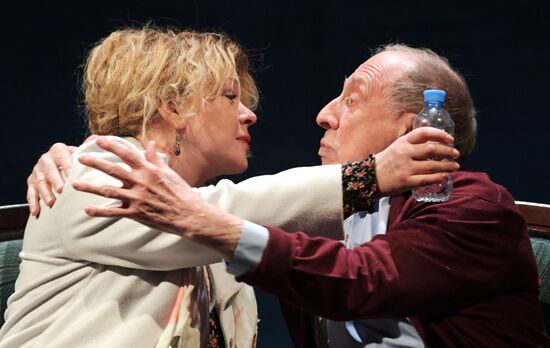 Показ спектакля «Reception» в театре имени Моссовета