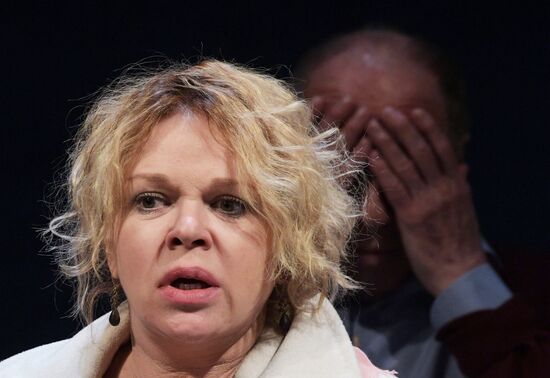 Показ спектакля «Reception» в театре имени Моссовета