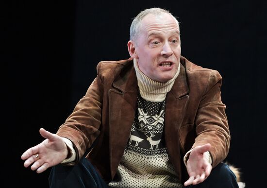 Показ спектакля «Reception» в театре имени Моссовета