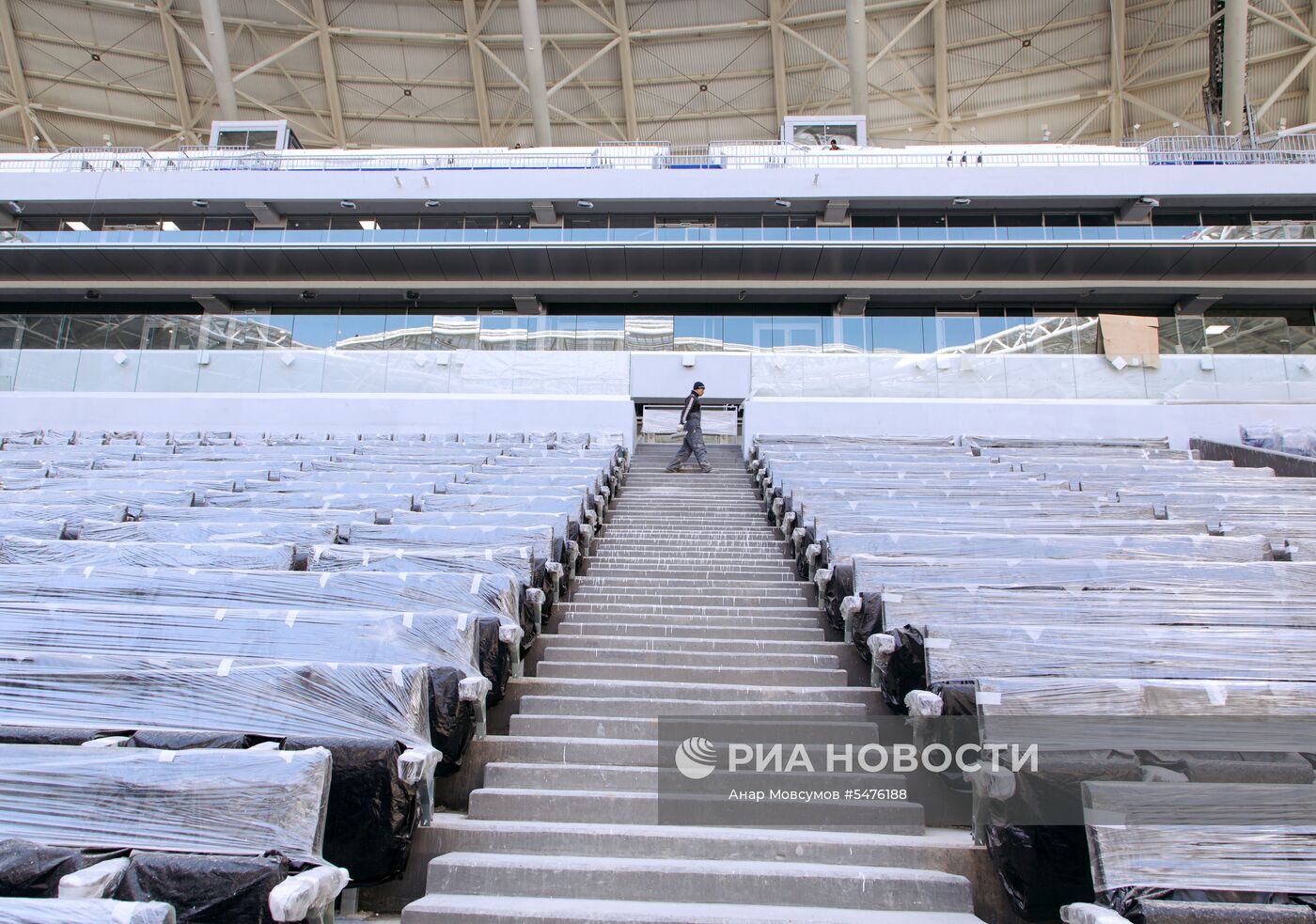 Укладка газона на стадионе "Самара-Арена"