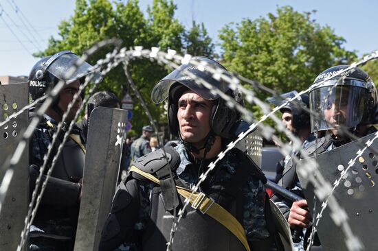 Акция протеста оппозиции в Ереване