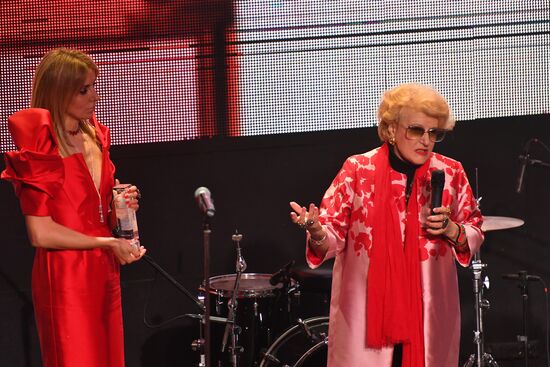 Церемония вручения премии "Самые стильные в России" по версии журнала HELLO!