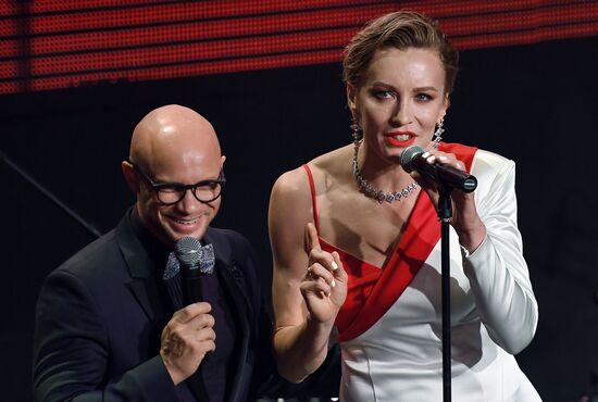 Церемония вручения премии "Самые стильные в России" по версии журнала HELLO!