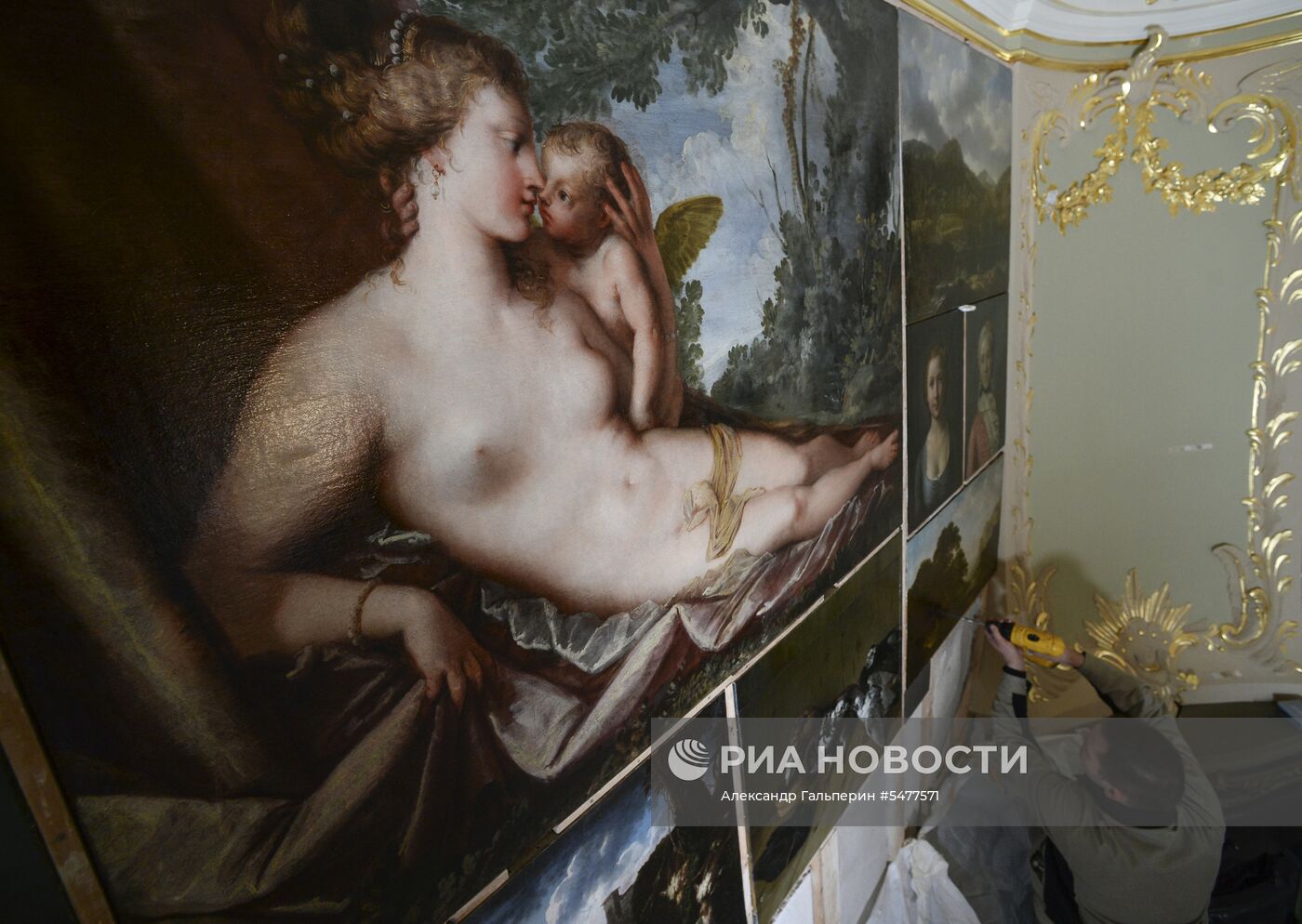 Реставрационные работы в дворцово-парковом ансамбле "Ораниенбаум"