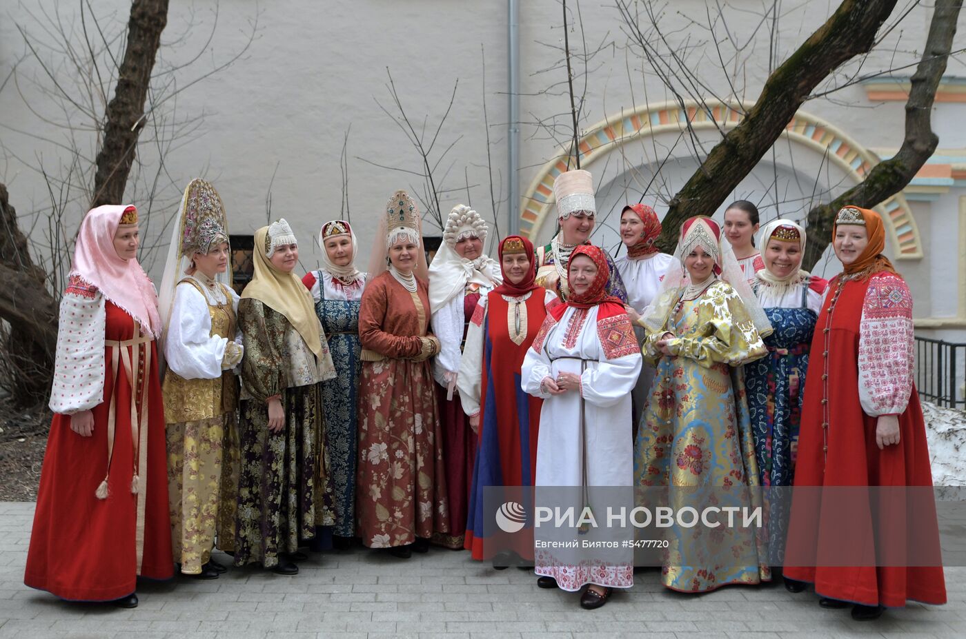 Открытие выставки "Расшиты шелком, жемчугом и златом"