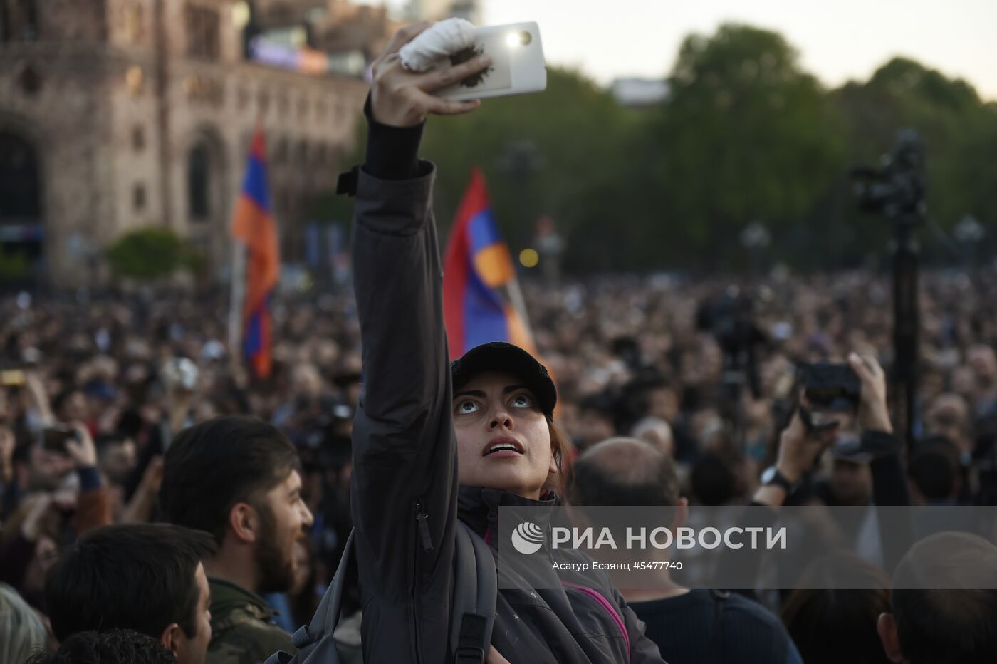 Акции протеста продолжаются в Ереване