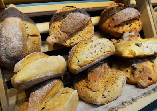 Работа пекарни "Хлебное Дело" во Владивостоке