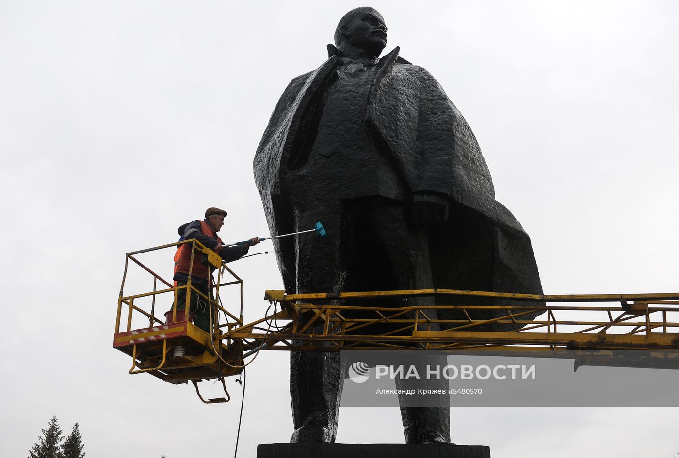 Общегородской субботник в Новосибирске