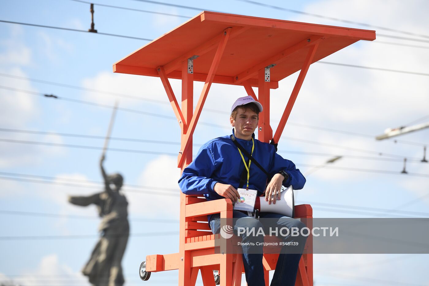 Футбол. Первый официальный матч на стадионе "Волгоград Арена"