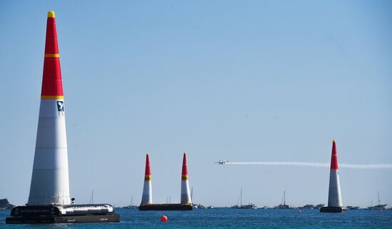 Этап чемпионата мира Red Bull Air Race в Каннах. Второй день