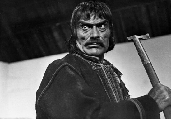 Кадр из фильма "Тени забытых предков"