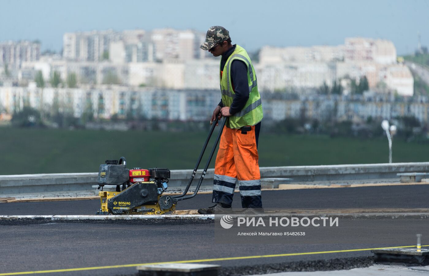 Строительство автомобильных подходов к мосту через Керченский пролив