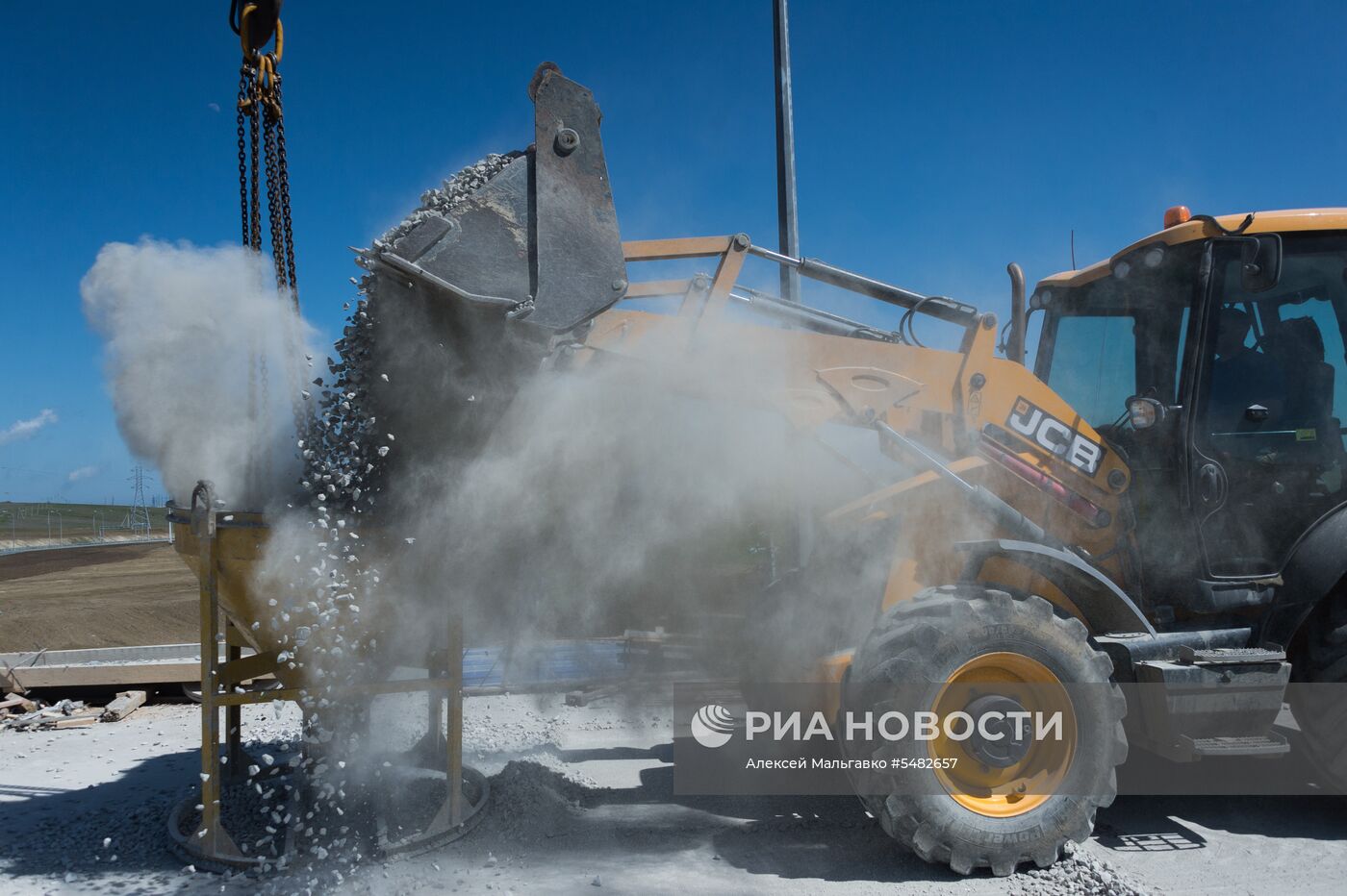 Строительство автомобильных подходов к мосту через Керченский пролив