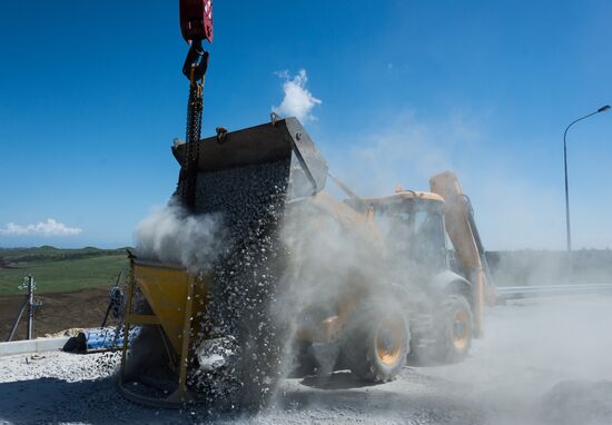 Строительство автомобильных подходов к мосту через Керченский пролив