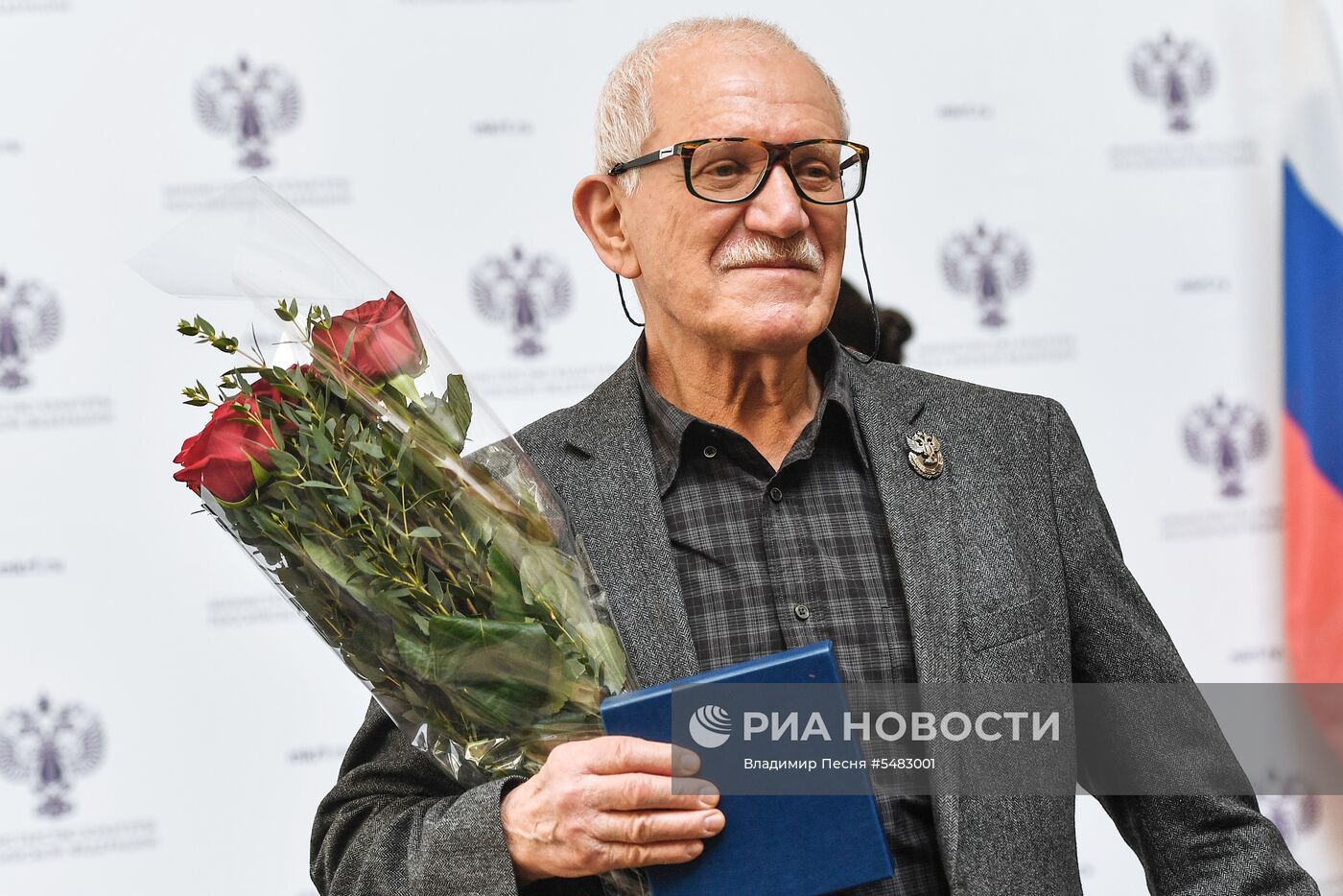 В. Мединский вручил награды деятелям культуры и искусства