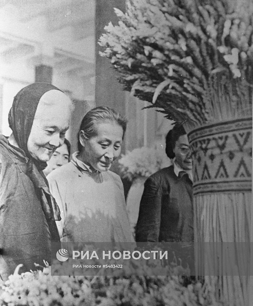 Советская выставка в Пекине