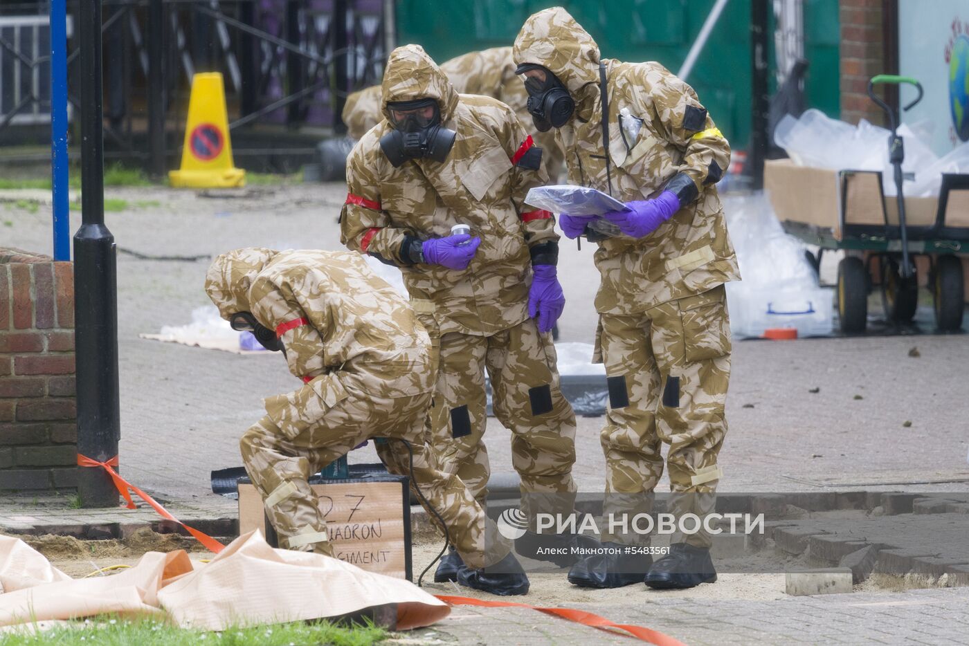 В Солсбери приступили к очистке связанных с отравлением Скрипалей мест