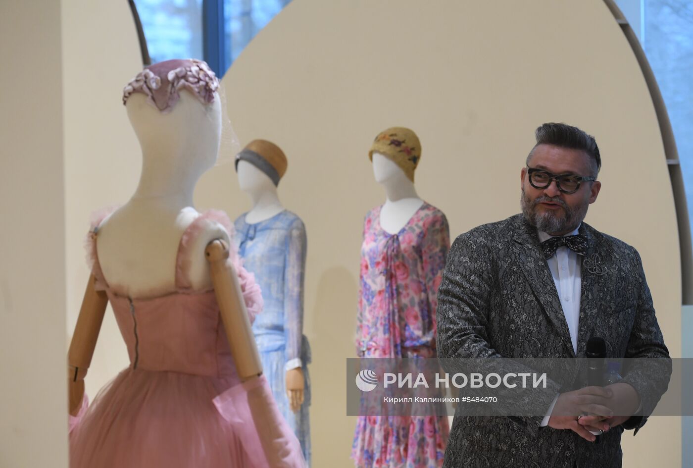 Открытие выставки исторических костюмов XX века из коллекции А. Васильева