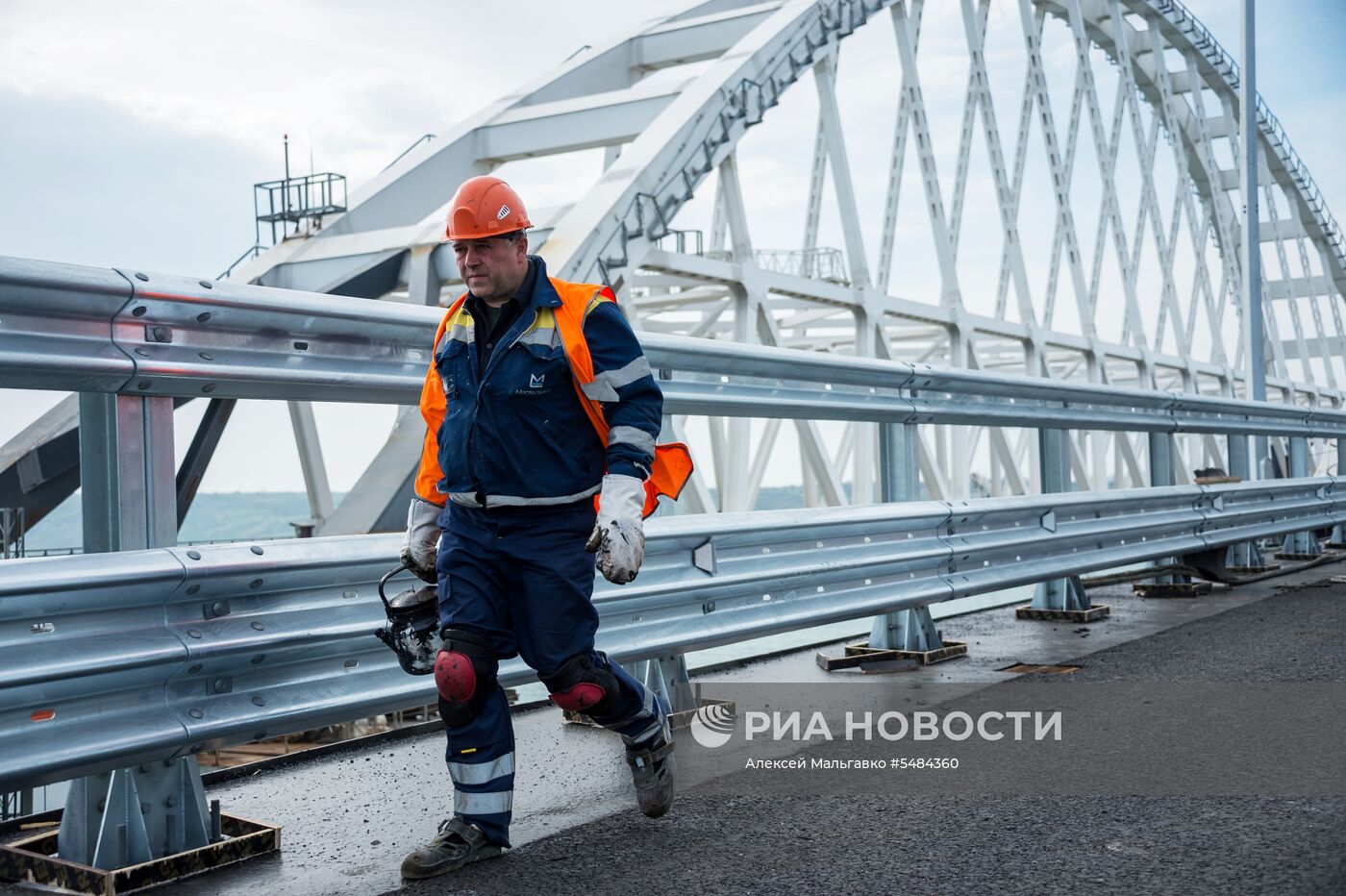 Строительство Крымского моста