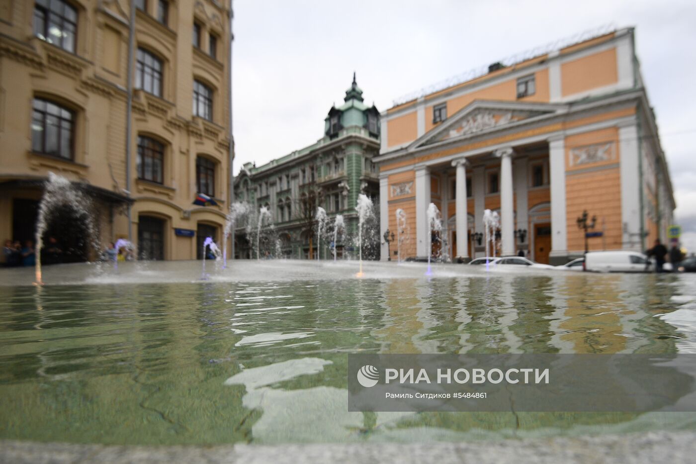 Открытие сезона фонтанов в Москве 