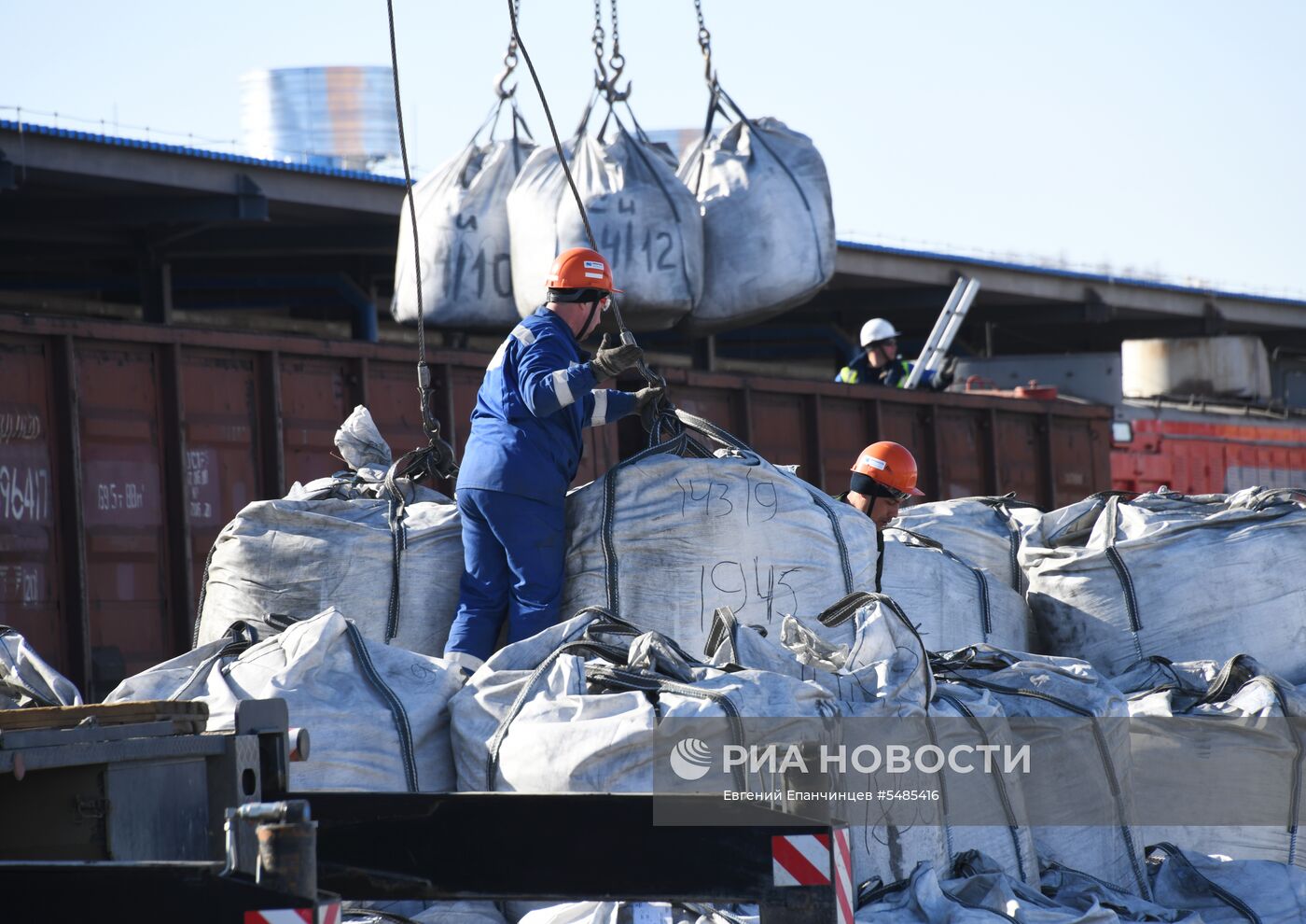 Отправка первой руды с Быстринского ГОК