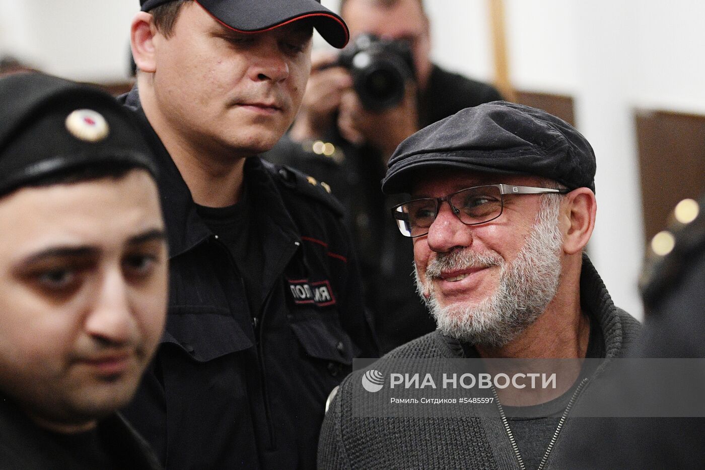 Рассмотрение вопроса о переводе из СИЗО под домашний арест А. Малобродского