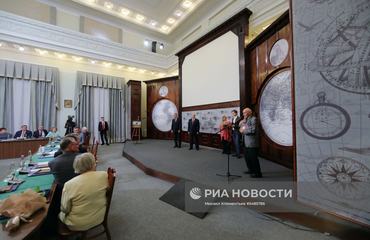 Рабочая поездка президента РФ В. Путина в Санкт-Петербург