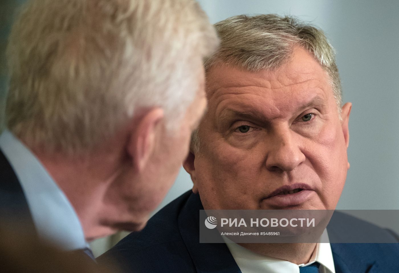 Рабочая поездка президента РФ В. Путина в Санкт-Петербург