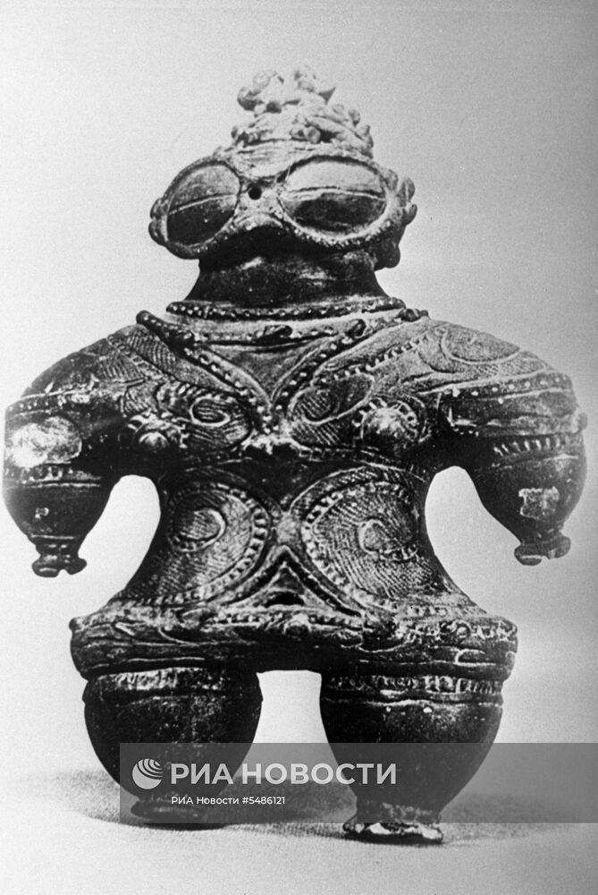 Статуэтки Догу