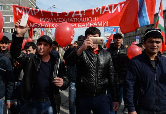 Первомайские демонстрации в регионах России